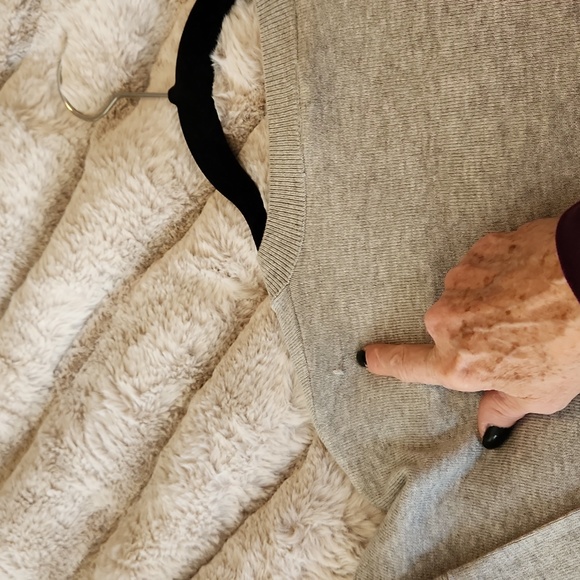 DianeGillman sweater - Picture 6 of 11